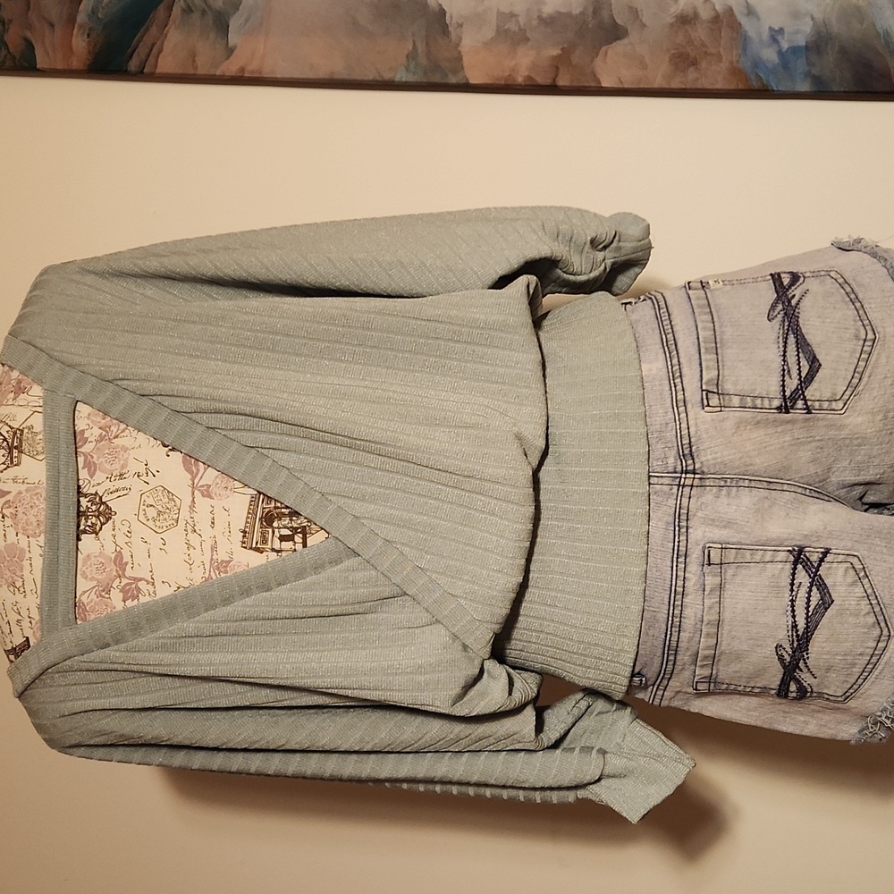 Summer Sweater - Picture 2 of 7